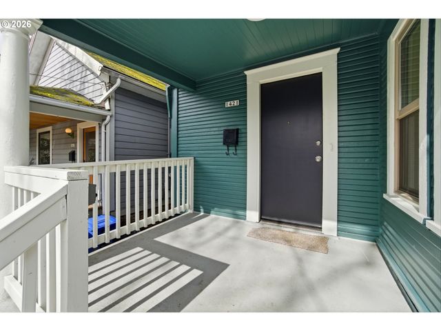 1421 Se PINE St, Portland, OR 97214