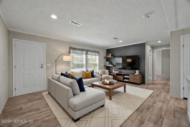 112 HIGHLAND Drive, Hawthorne, FL 32640