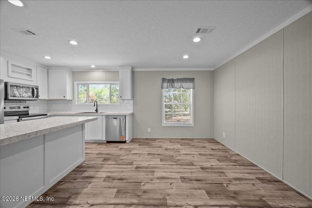 112 HIGHLAND Drive, Hawthorne, FL 32640