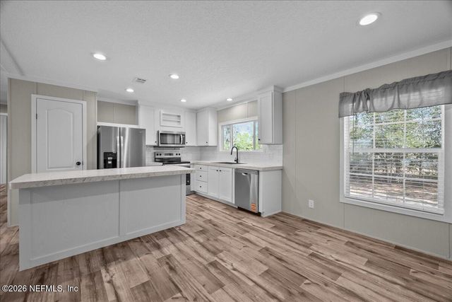 112 HIGHLAND Drive, Hawthorne, FL 32640