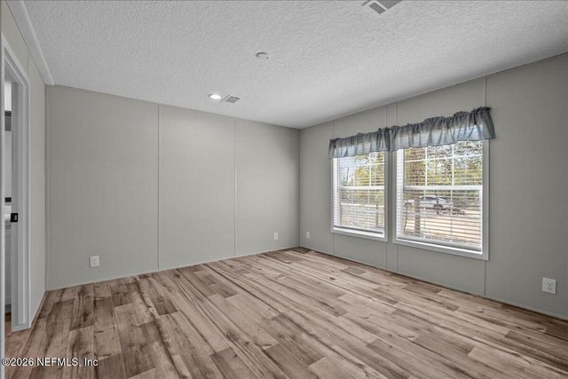 112 HIGHLAND Drive, Hawthorne, FL 32640