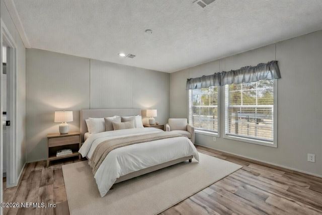 112 HIGHLAND Drive, Hawthorne, FL 32640