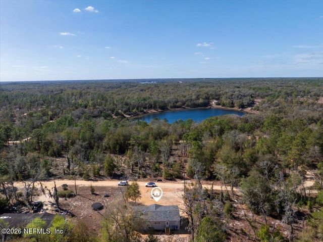 112 HIGHLAND Drive, Hawthorne, FL 32640