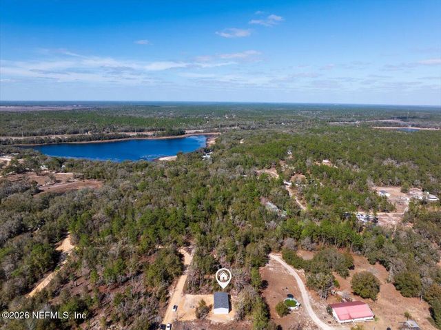 112 HIGHLAND Drive, Hawthorne, FL 32640