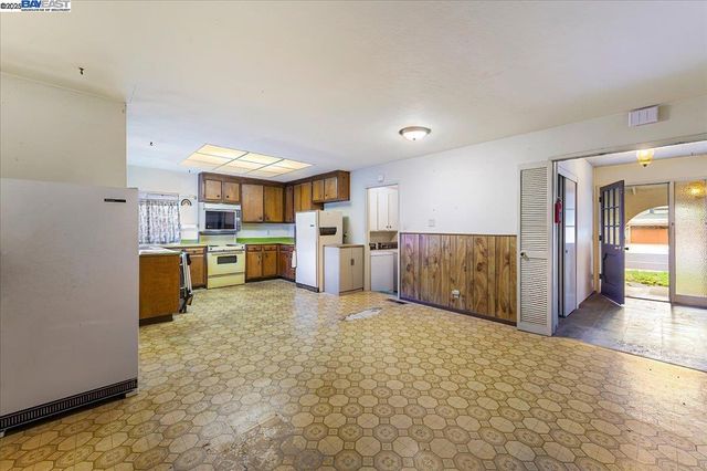 5163 Charlotte Way, Livermore, CA 94550