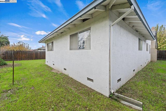 5163 Charlotte Way, Livermore, CA 94550