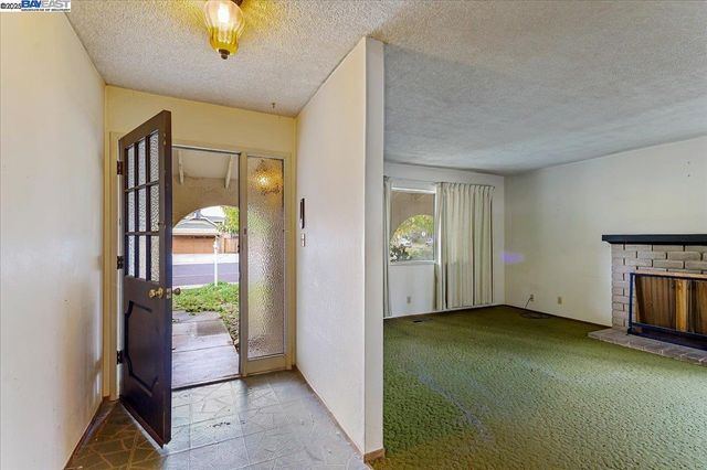 5163 Charlotte Way, Livermore, CA 94550