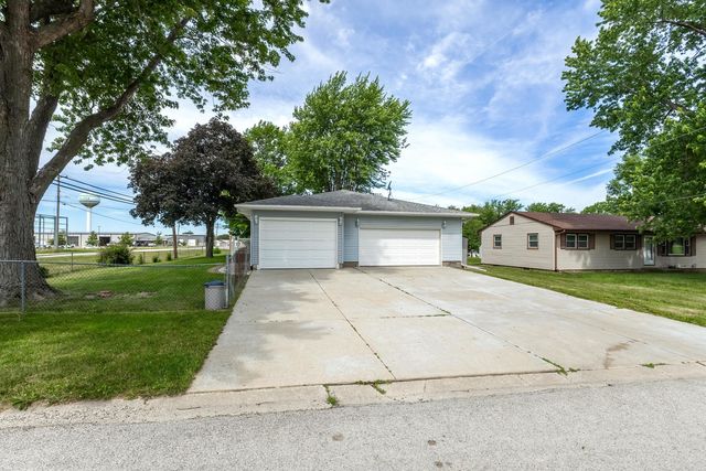 5770 Poppy Garden Road, Colona, IL 61241