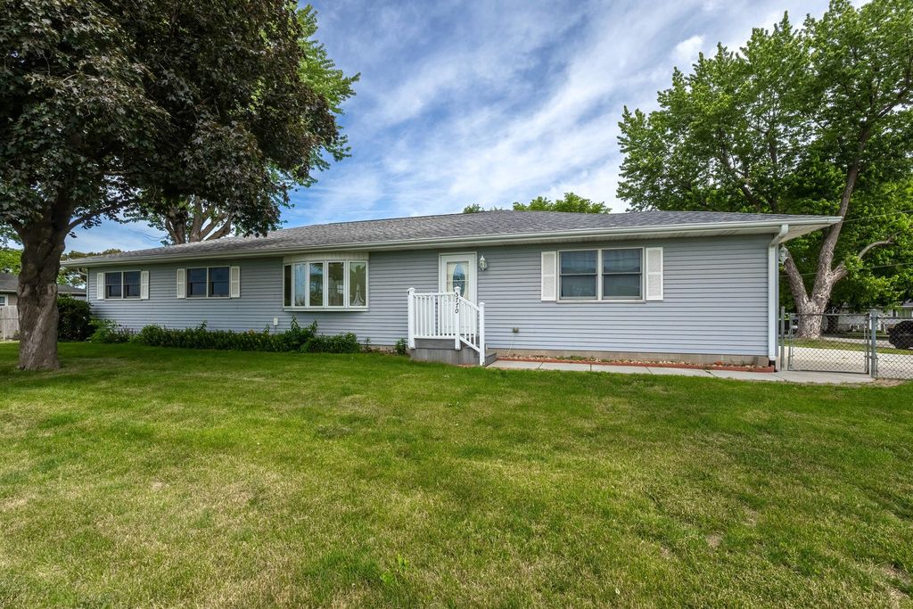 5770 Poppy Garden Road, Colona, IL 61241