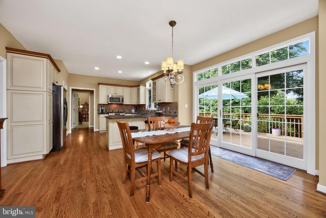 163 HILLCREST AVE, Phoenixville, PA 19460