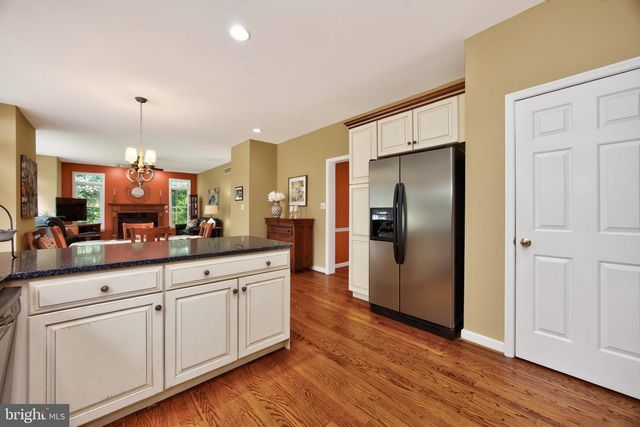 163 HILLCREST AVE, Phoenixville, PA 19460