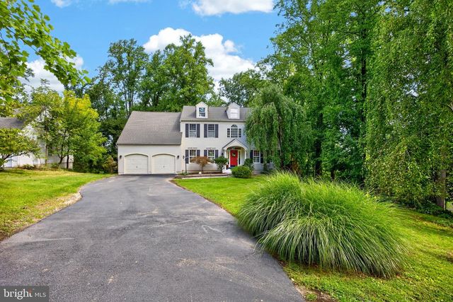 163 HILLCREST AVE, Phoenixville, PA 19460