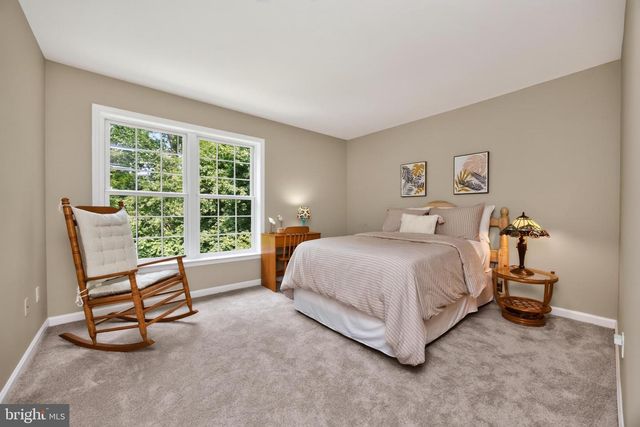 163 HILLCREST AVE, Phoenixville, PA 19460