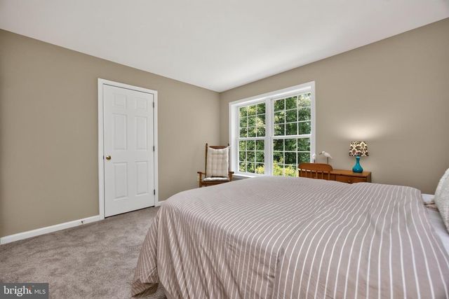 163 HILLCREST AVE, Phoenixville, PA 19460
