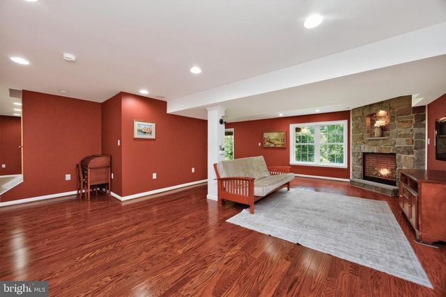 163 HILLCREST AVE, Phoenixville, PA 19460