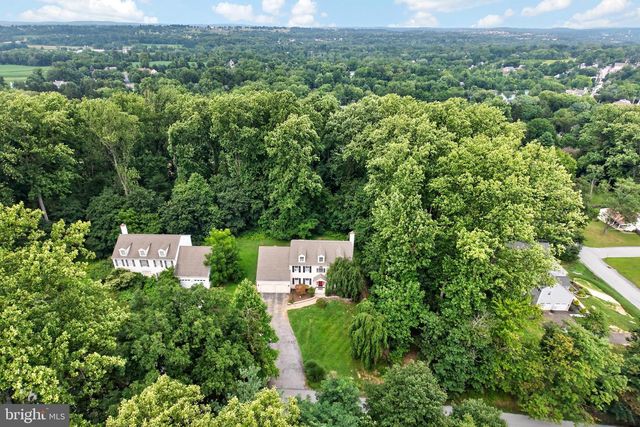 163 HILLCREST AVE, Phoenixville, PA 19460