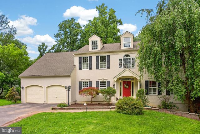 163 HILLCREST AVE, Phoenixville, PA 19460