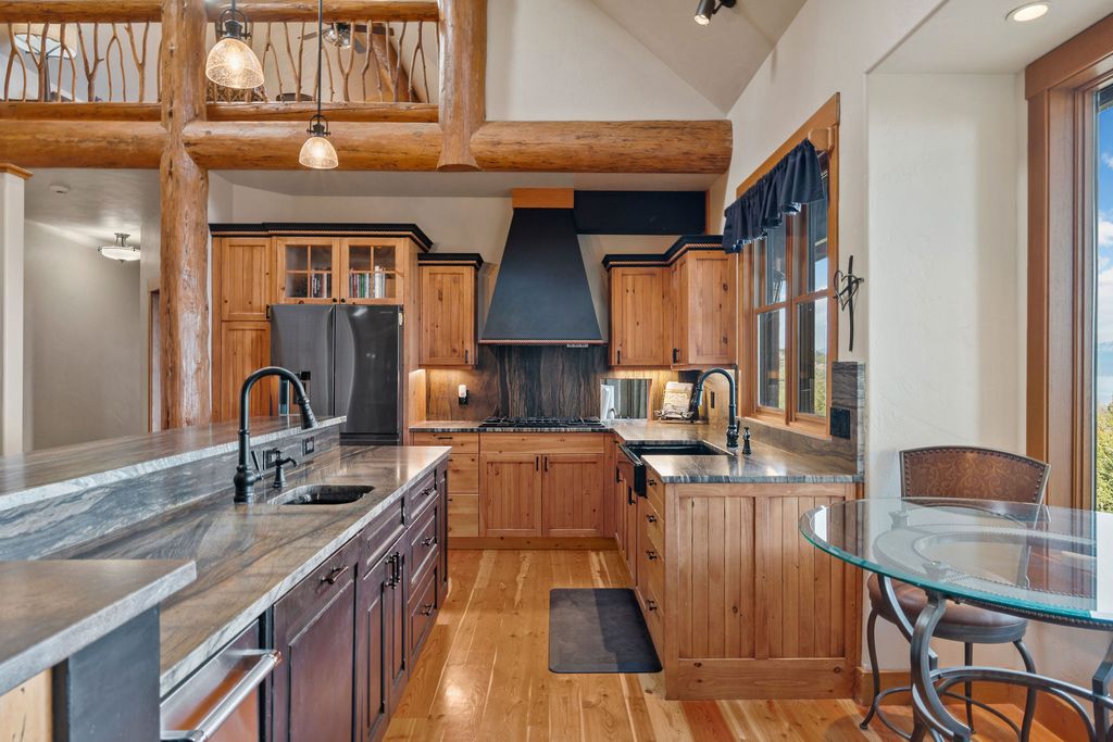 18082 Demersville Wagon Road, Lakeside, MT 59922 photo 22