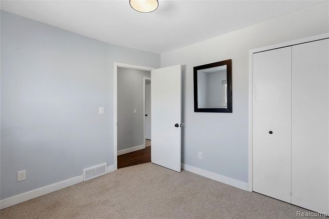 23401 Grove Street, Saint Clair Shores, MI 48080