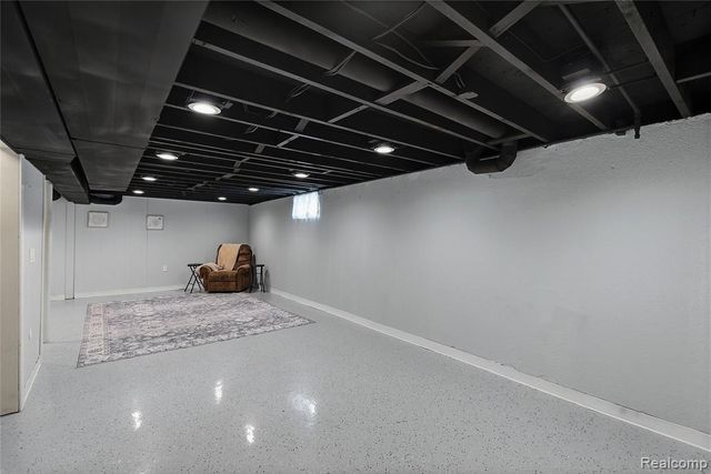 23401 Grove Street, Saint Clair Shores, MI 48080