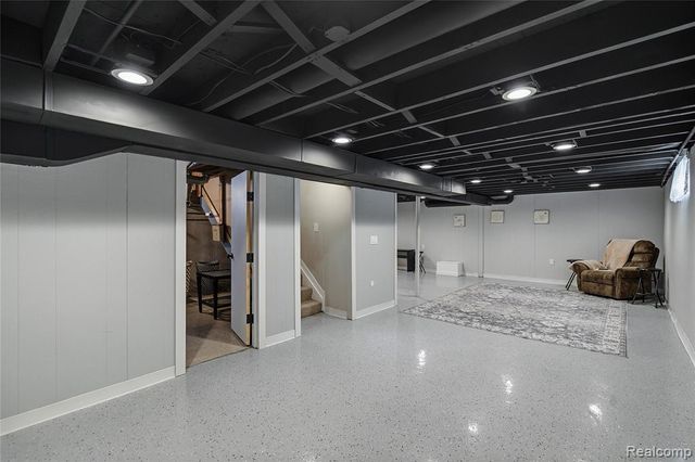 23401 Grove Street, Saint Clair Shores, MI 48080