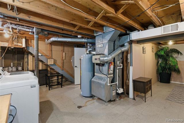 23401 Grove Street, Saint Clair Shores, MI 48080