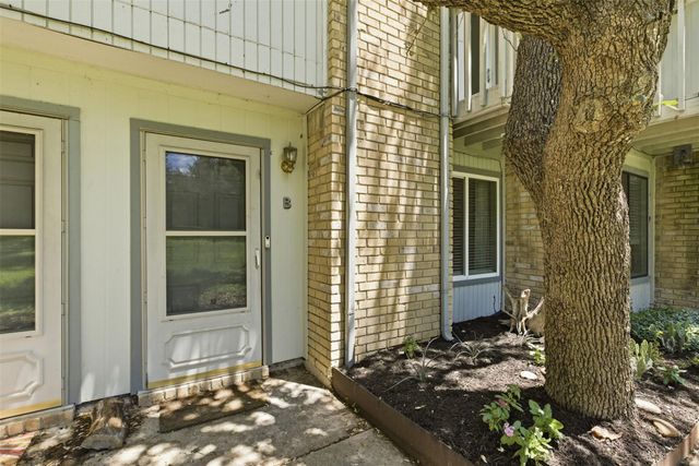 4204 Hudson Bend RD B, Austin, TX 78734