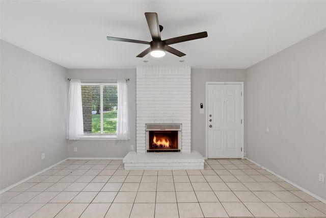 4204 Hudson Bend RD B, Austin, TX 78734