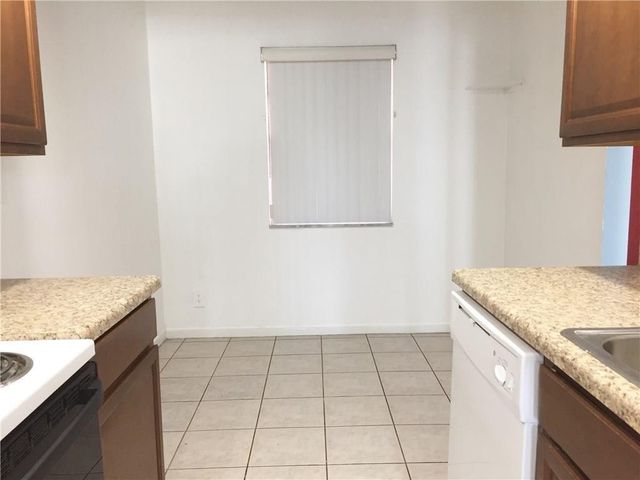 680 Tennis Club Drive 307, Fort Lauderdale, FL 33311
