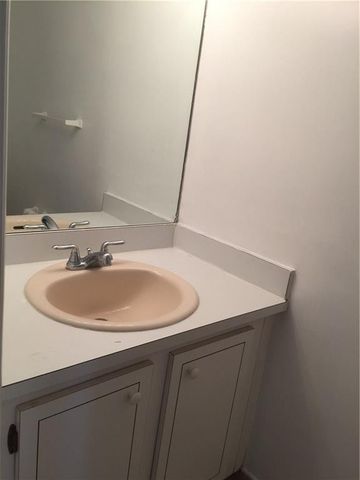 680 Tennis Club Drive 307, Fort Lauderdale, FL 33311