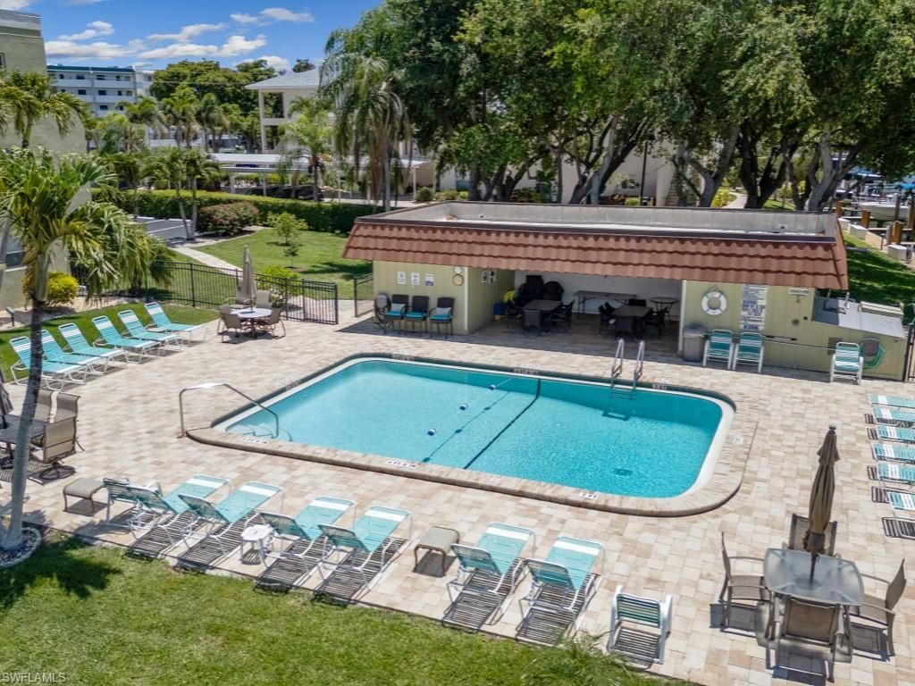1146 Bald Eagle DR D8, MARCO ISLAND, FL 34145 — exterior