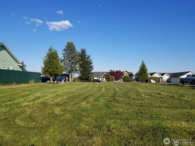 8127 Comox Road, Birch Bay, WA 98230