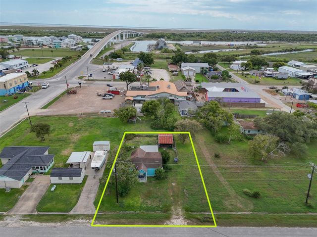 863 Lewis Street, Matagorda, TX 77414