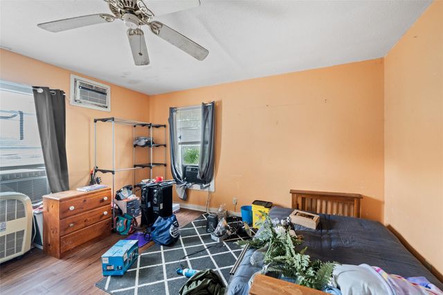 863 Lewis Street, Matagorda, TX 77414