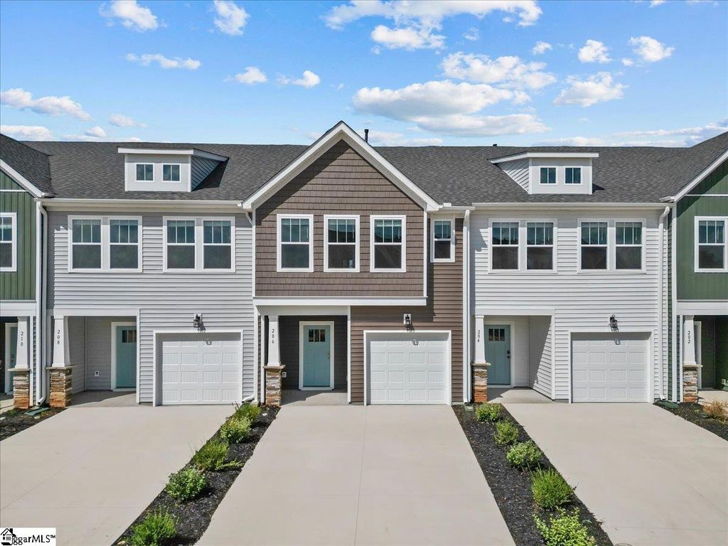 206 Cali Way, Piedmont, SC 29673