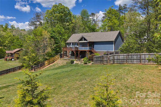 4 Oak Mountain Drive, Leicester, NC 28748