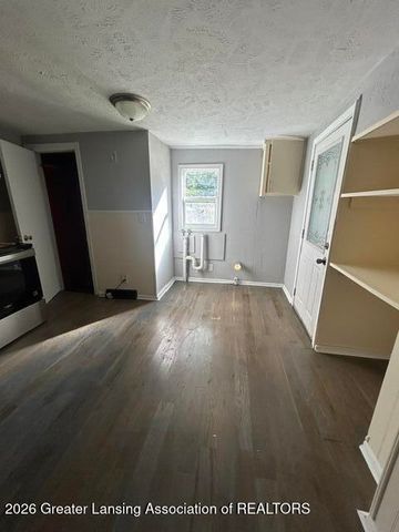 5017 Christiansen Road, Lansing, MI 48910