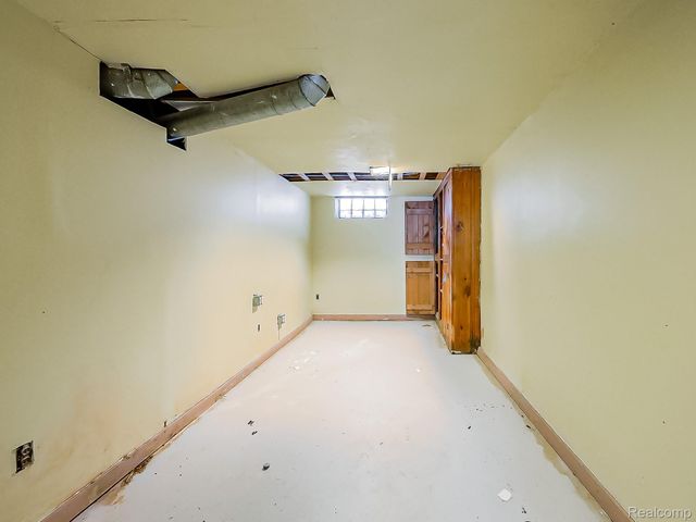 19811 Harlow Street, Detroit, MI 48235