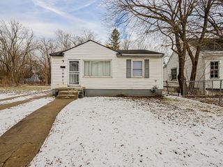 19811 Harlow Street, Detroit, MI 48235
