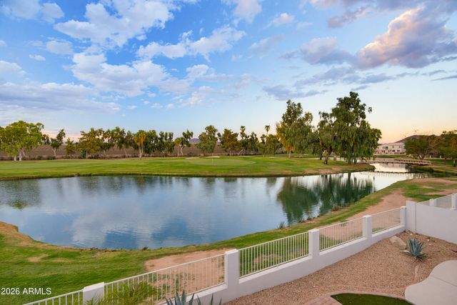 6914 W Escuda Drive, Glendale, AZ 85308