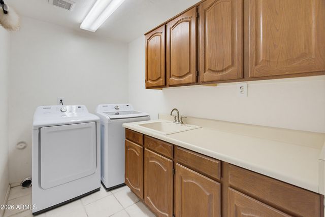 6914 W Escuda Drive, Glendale, AZ 85308