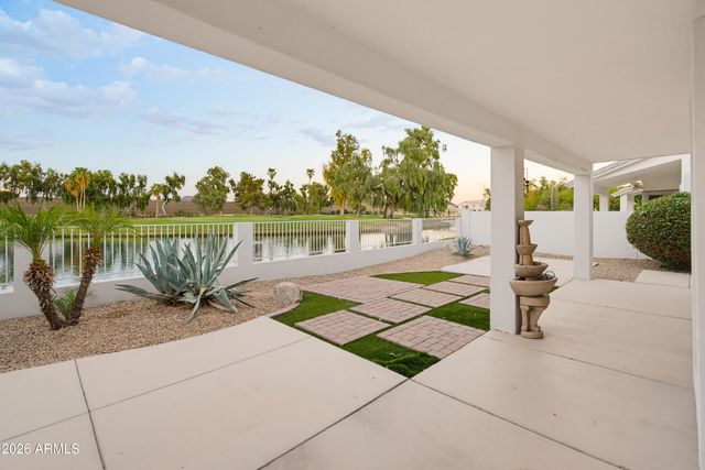 6914 W Escuda Drive, Glendale, AZ 85308
