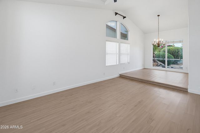 6914 W Escuda Drive, Glendale, AZ 85308