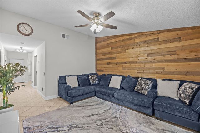 860 Tangerine, Corona, CA 92879