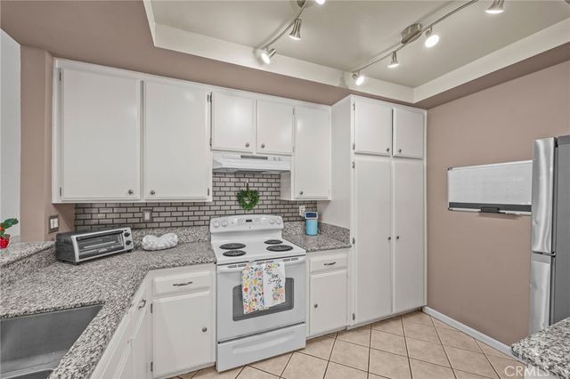 860 Tangerine, Corona, CA 92879