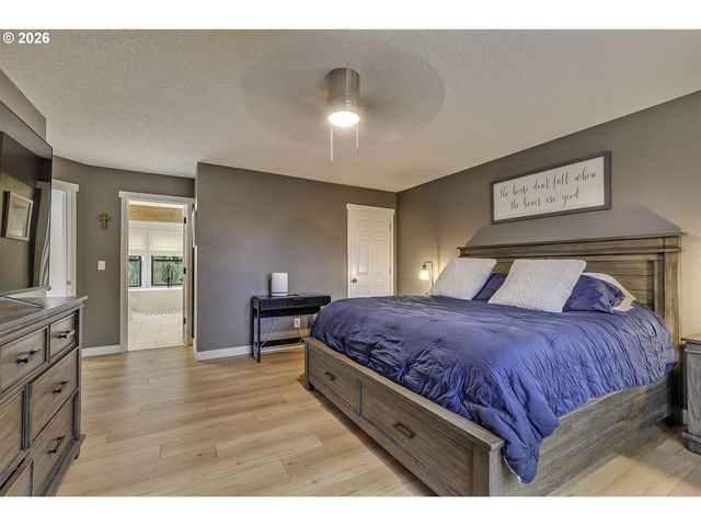 5120 Sw WICHITA St, Tualatin, OR 97062