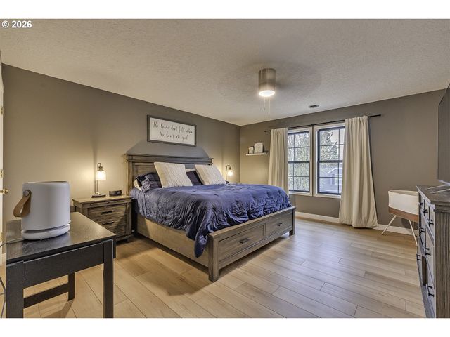 5120 Sw WICHITA St, Tualatin, OR 97062