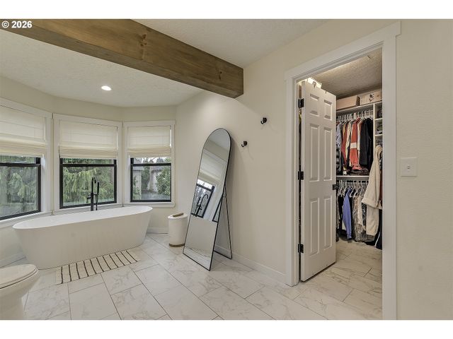 5120 Sw WICHITA St, Tualatin, OR 97062