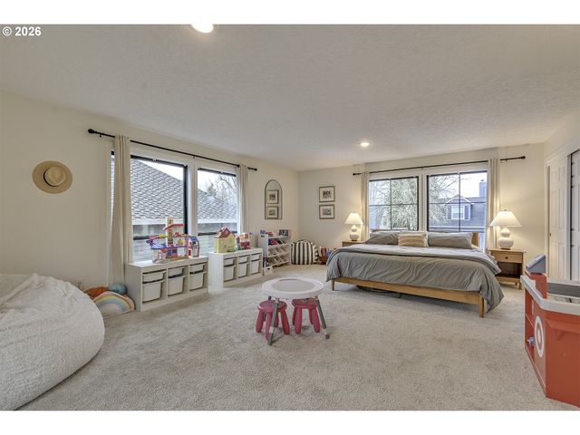 5120 Sw WICHITA St, Tualatin, OR 97062