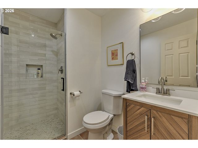 5120 Sw WICHITA St, Tualatin, OR 97062